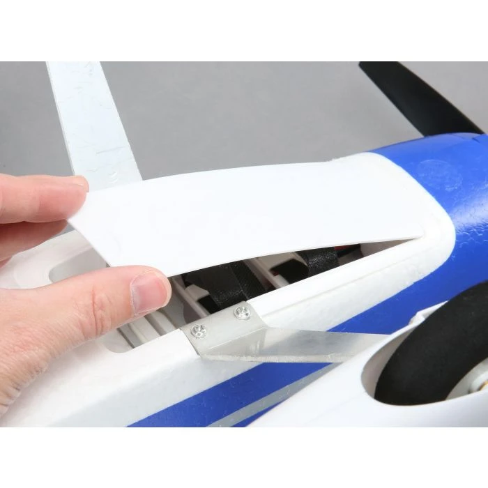 EFL Valiant 1.3M BNF Basic With SAFE And AS3X A-EFL49500 11 EFL Valiant 1.3M BNF Basic With SAFE And AS3X A-EFL49500 - Image 9